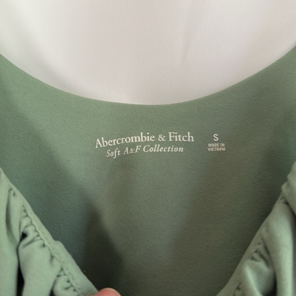 Abercrombie & Fitch Seamless Ruched Bodysuit - Picture 3 of 4